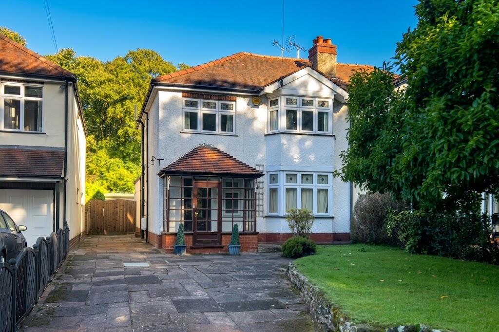 3 bed property in Wollaston Road, Stourbridge